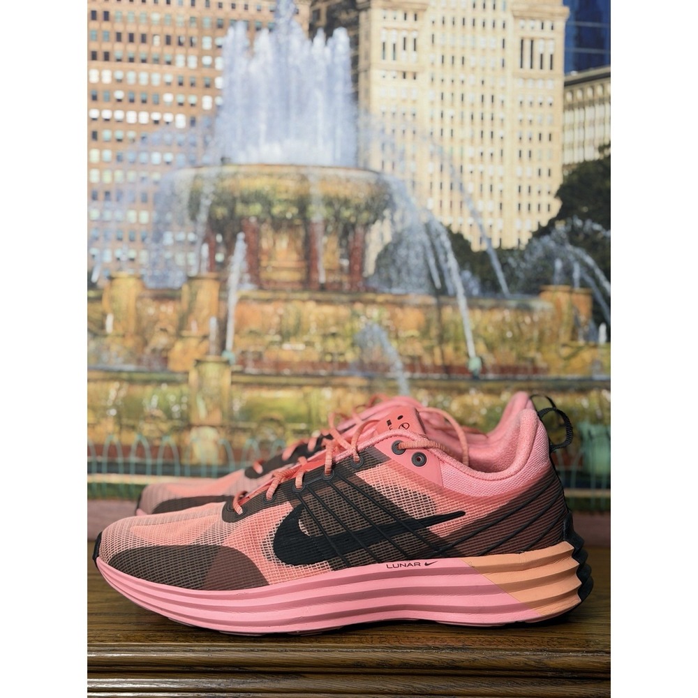 Nike Men’s Athletic Shoes Pink and Black Men’s 10.5